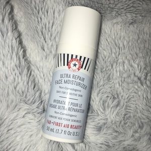 First aid beauty ultra repair moisturizer